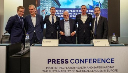 开云体育入口-【观察】赛程太密谁之过？职业足球先拿国际足联开刀