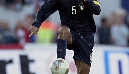 开云体育下载app-意大利国家队内斯塔老照片曝光|AC米兰|名宿|ac米兰_新浪体育_新浪新闻