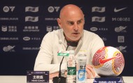 穆斯卡特：现在不是去考虑中超冲冠的事情，关注点是明天的比赛